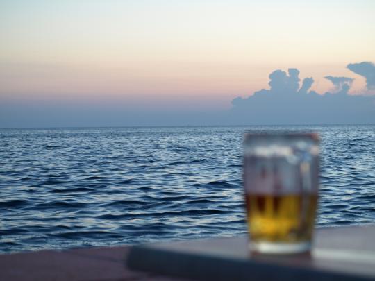 Zachód słońca przy piwie